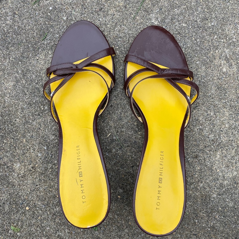 Vintage Tommy Hilfiger kitten heels